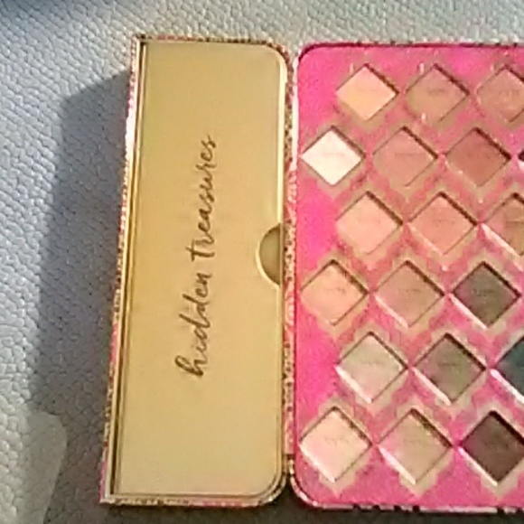 TARTE TREASURE BOX COLLECTOR'S SET - Picture 6 of 8